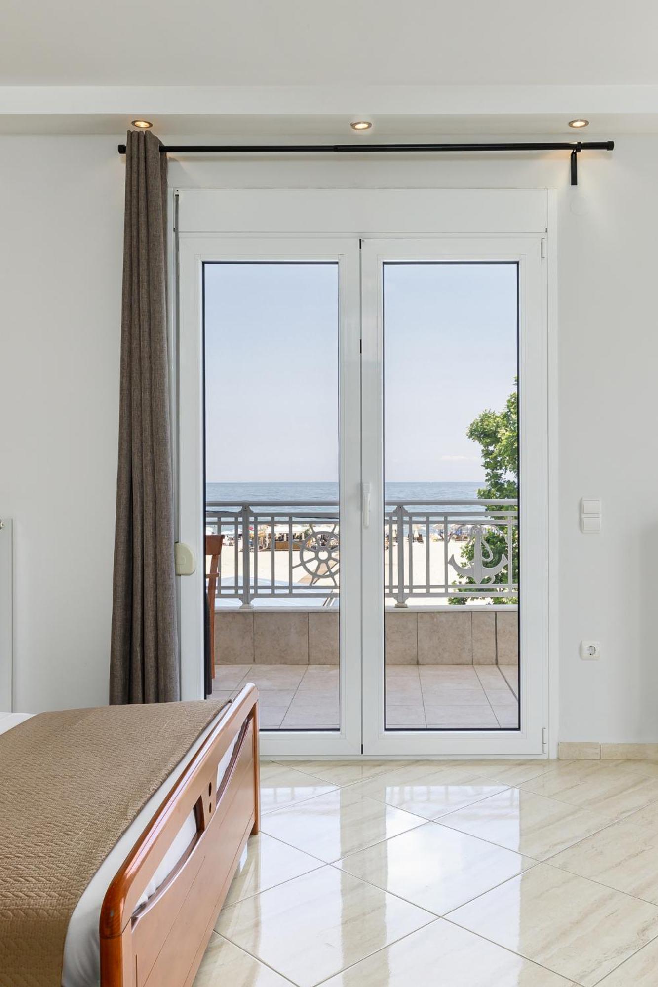 Agyra Seaview Hotel By Panel Hospitality Néoi Póroi Buitenkant foto